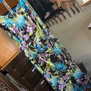 Women Floral Maxi Dress with Tropical Print